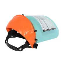 Casquete con protector facial